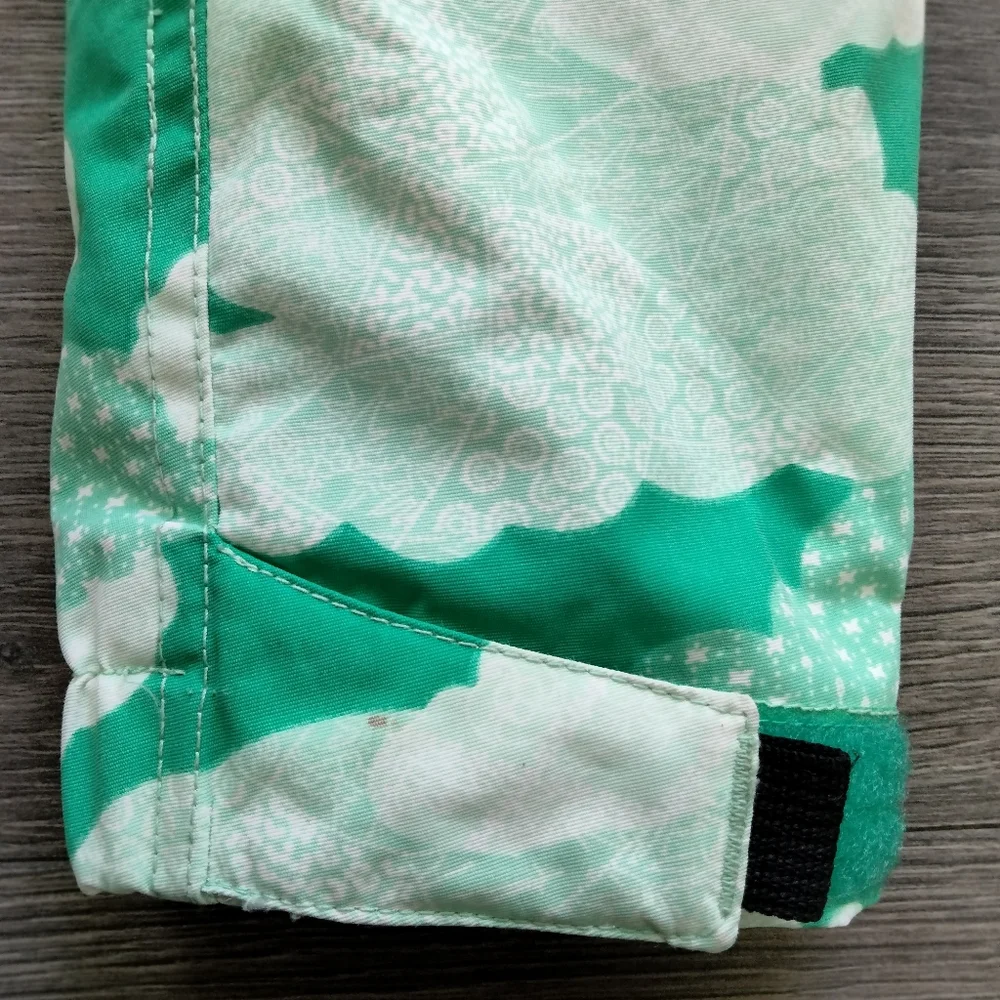 Smarty Yumiko Girl's Snow Snowboard Jacket Green & White Size L NWT